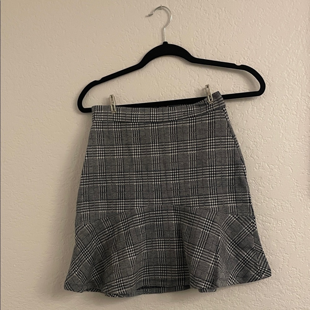 Banana Republic Black and White Plaid A-Line Skirt